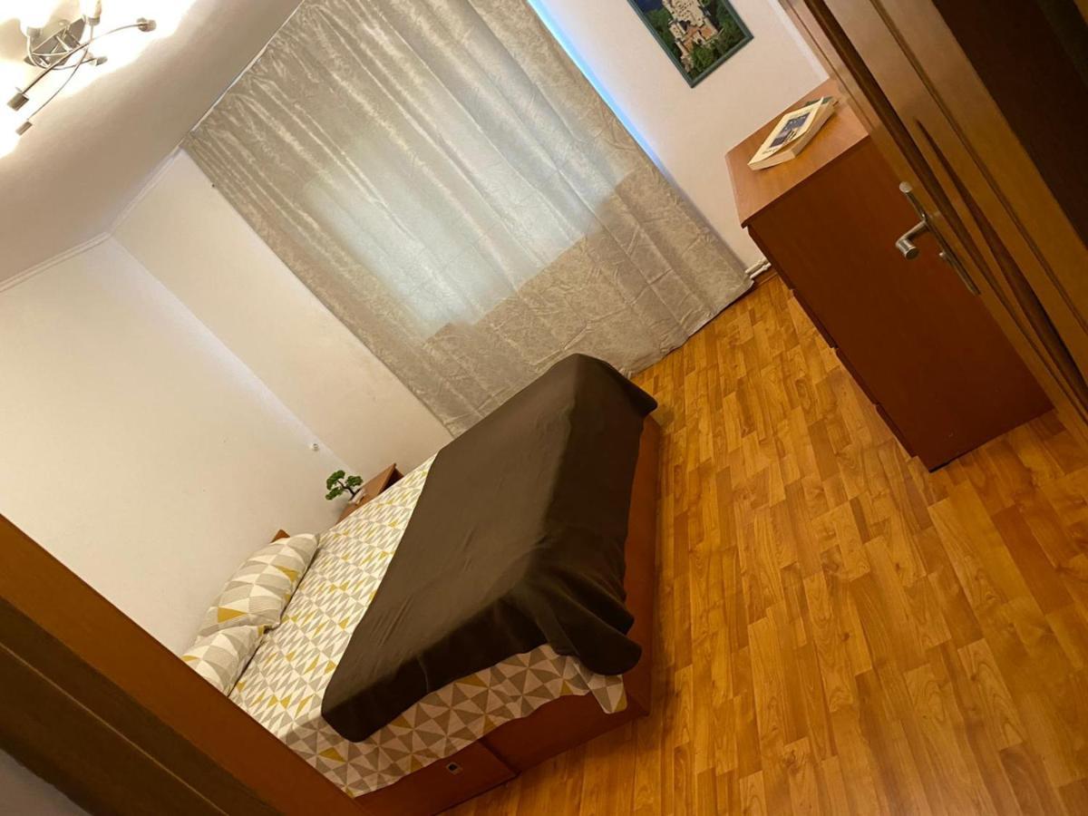 Mall Zone 100Mp Apartments Bacău Buitenkant foto